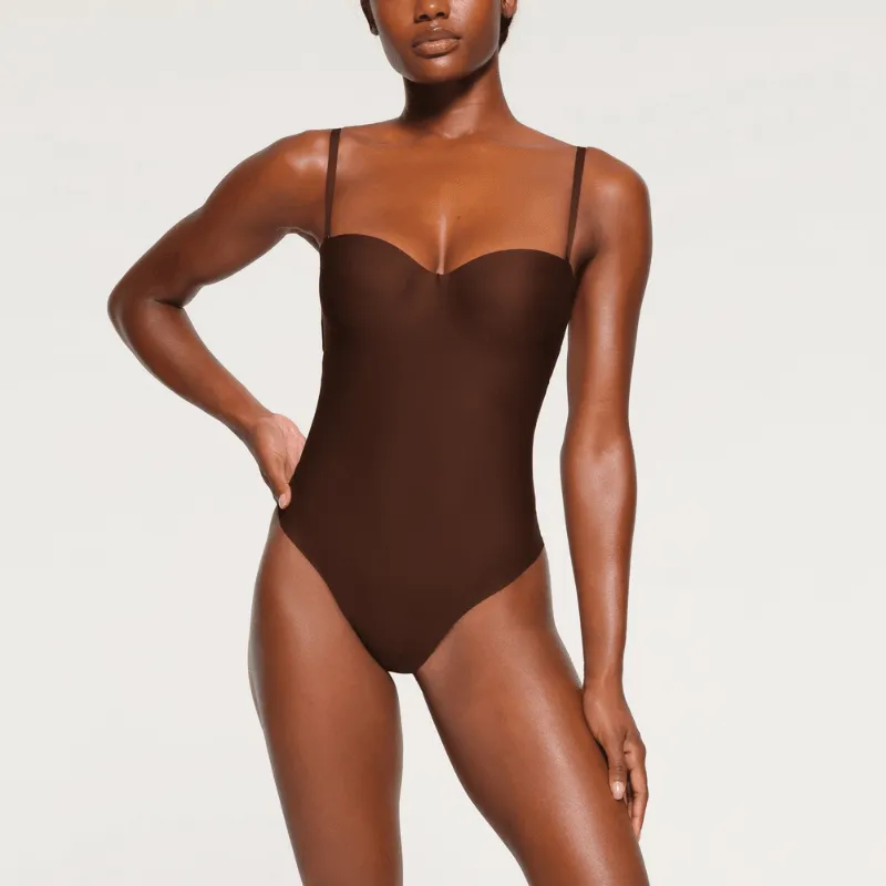 Adjustable Strap Contouring Bodysuit – Sleek Fit and Seamless Design