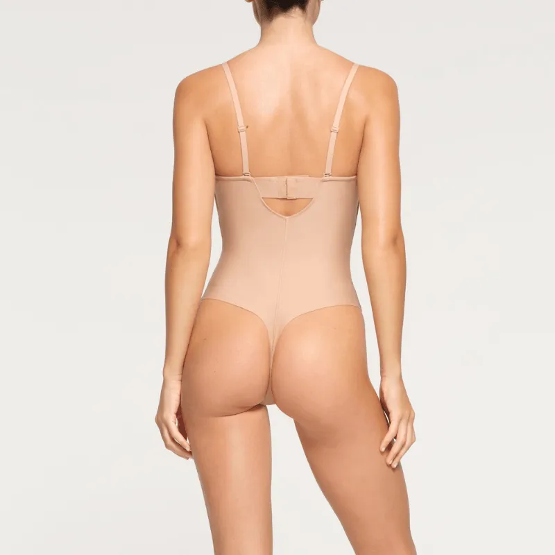 Adjustable Strap Contouring Bodysuit – Sleek Fit and Seamless Design